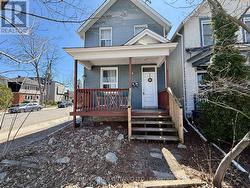 4 GOULD STREET Ottawa, ON K1Y 2P2