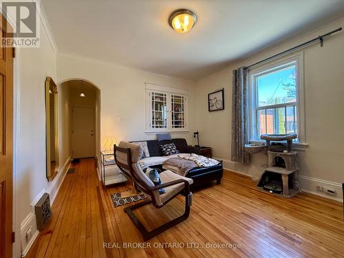 4 Gould Street, Ottawa, ON - Indoor