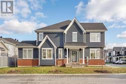 909 LESAGE WAY  Ottawa, ON K1W 0M8