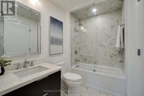 802 - 2060 Lakeshore Road, Burlington (Brant), ON - Indoor Photo Showing Bathroom