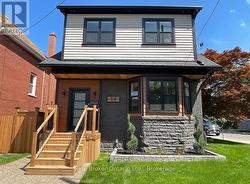 UPPER - 58 ROSSLYN AVENUE N Hamilton (Crown Point), ON L8L 7P4
