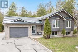 46 GREENWOOD AVENUE  Oro-Medonte, ON L0K 1E0