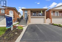 1426 KIMBERLEY DRIVE Oakville, ON L6H 2Y4