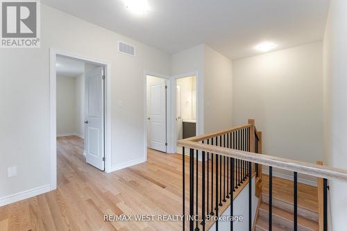 1424 National Common, Burlington, ON - Indoor Photo Showing Other Room