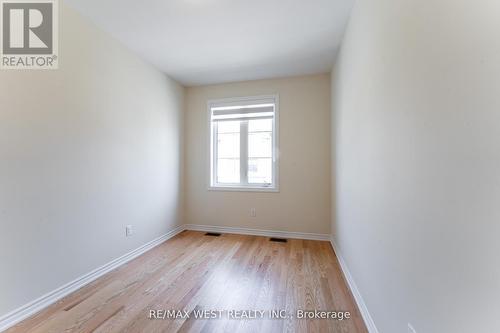 1424 National Common, Burlington, ON - Indoor Photo Showing Other Room