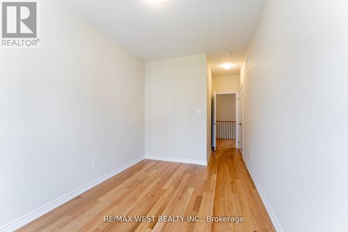 1424 National Common, Burlington, ON - Indoor Photo Showing Other Room