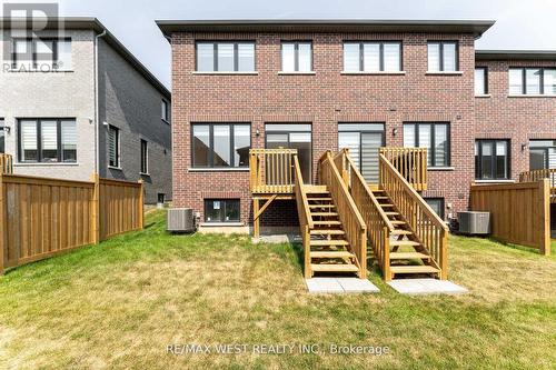 1424 National Common, Burlington, ON - Outdoor