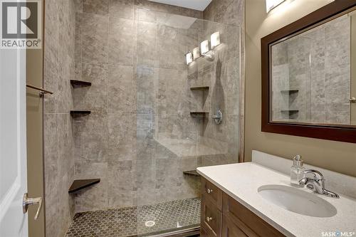 127 Hodges Crescent, Moose Jaw, SK - Indoor Photo Showing Bathroom