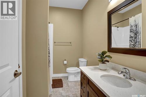 127 Hodges Crescent, Moose Jaw, SK - Indoor Photo Showing Bathroom