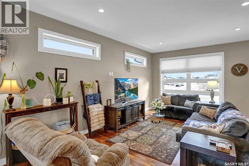 127 Hodges Crescent, Moose Jaw, SK - Indoor Photo Showing Living Room