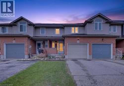12 FERNCLIFFE Street Cambridge, ON N1T 2C8