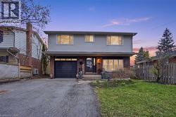 992 GARTH Street  Hamilton, ON L9C 4L6