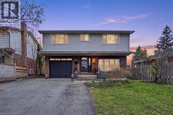 992 GARTH Street  Hamilton, ON L9C 4L6