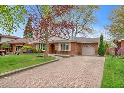 76 THORNHILL Crescent Chatham, ON N7L 4M3