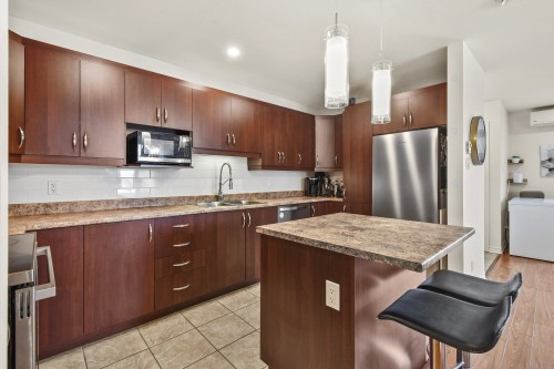 Cuisine - 34 Rue Catherine, Saint-Rémi, QC - Indoor Photo Showing Kitchen With Double Sink