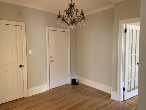 Mud Room - 2-811 Av. Davaar, Montréal (Outremont), QC - Indoor Photo Showing Other Room
