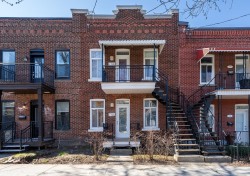7936  - 7938 Rue Drolet Montréal (Villeray/Saint-Michel/Parc-Extension), QC H2R 2C9