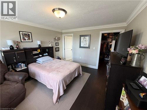 31 Bishop Tonnos Way, Hamilton, ON - Indoor Photo Showing Bedroom