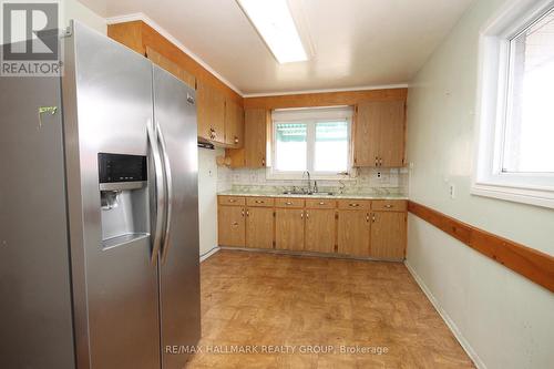 461 Lawson Avenue, Ottawa, ON - Indoor Photo Showing Kitchen With Double Sink