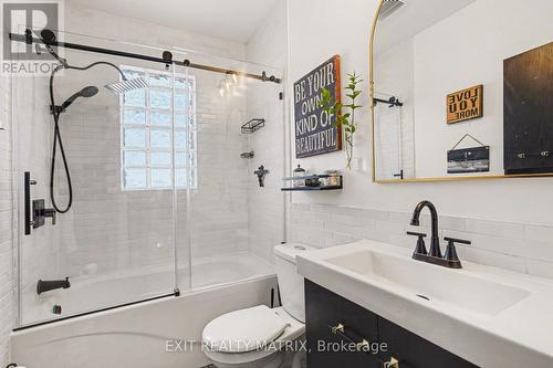 70 Springfield Road, Ottawa, ON - Indoor Photo Showing Bathroom