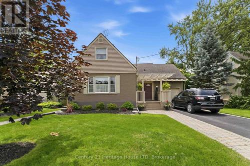 25 GLENVIEW AVENUE  Welland (Prince Charles), ON L3C 4K2