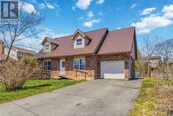 7 Fiddlers Green  Cole Harbour, NS B2V 1Y9