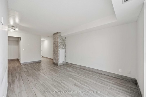 1625-38 Joe Shuster Way, Toronto, ON - Indoor Photo Showing Other Room