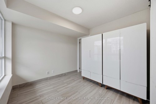 1625-38 Joe Shuster Way, Toronto, ON - Indoor Photo Showing Other Room