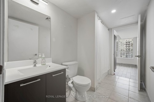 1625-38 Joe Shuster Way, Toronto, ON - Indoor Photo Showing Bathroom