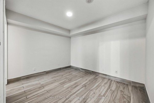 1625-38 Joe Shuster Way, Toronto, ON - Indoor Photo Showing Other Room