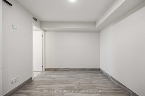 1625-38 Joe Shuster Way, Toronto, ON - Indoor Photo Showing Other Room
