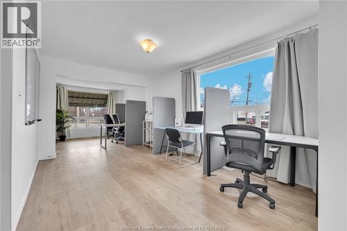 9572 Tecumseh Road, Windsor, ON - Indoor Photo Showing Office