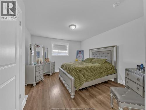 3242 Seville, Windsor, ON - Indoor Photo Showing Bedroom