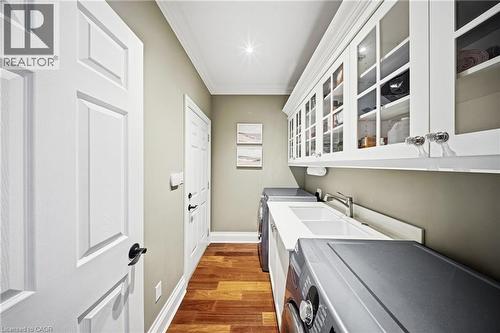 4123 Medland Drive, Burlington, ON - Indoor