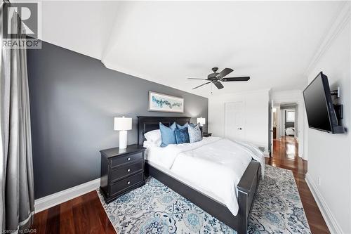 4123 Medland Drive, Burlington, ON - Indoor Photo Showing Bedroom
