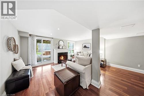 4123 Medland Drive, Burlington, ON - Indoor Photo Showing Living Room With Fireplace
