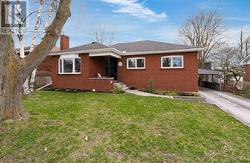 103 RODNEY STREET Barrie, ON L4M 4C2