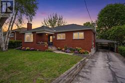 103 RODNEY STREET Barrie, ON L4M 4C2