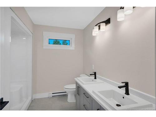 66 Robert St, Shediac, NB 