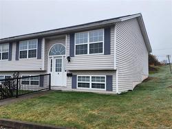 26 Longview CRT Saint John, NB E2J 4N2