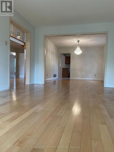 38 Southgate Crescent, Richmond Hill, ON - Indoor