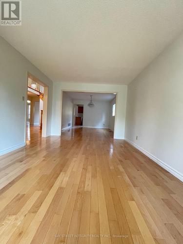 38 Southgate Crescent, Richmond Hill, ON - Indoor Photo Showing Other Room