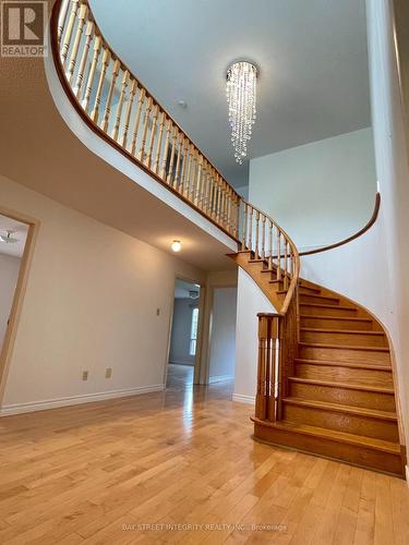 38 Southgate Crescent, Richmond Hill, ON - Indoor Photo Showing Other Room