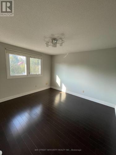 38 Southgate Crescent, Richmond Hill, ON - Indoor Photo Showing Other Room