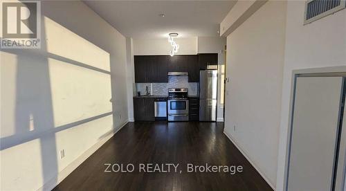 325 - 8763 Bayview Avenue, Richmond Hill, ON - Indoor Photo Showing Kitchen