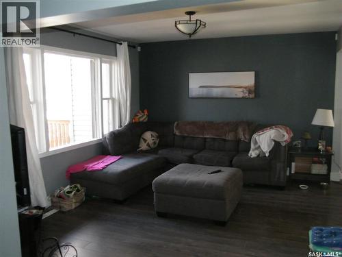 514 L Avenue N, Saskatoon, SK - Indoor Photo Showing Living Room