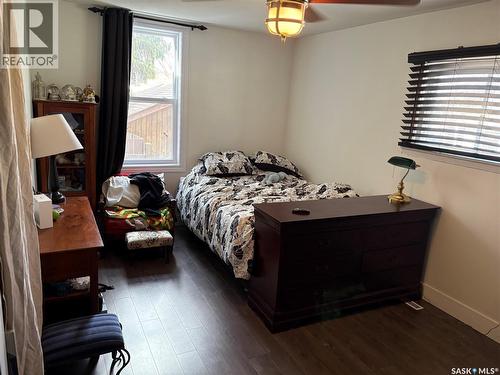 517 L Avenue N, Saskatoon, SK - Indoor Photo Showing Bedroom