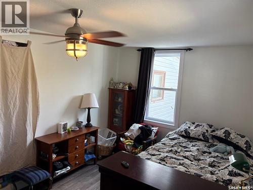 517 L Avenue N, Saskatoon, SK - Indoor Photo Showing Bedroom