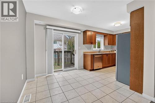 41 Kenyon Crescent, Grimsby, ON - Indoor Photo Showing Other Room