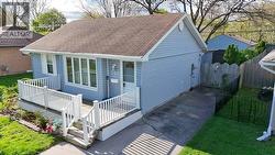 761 Sycamore DRIVE  Sarnia, ON N7T 4L1